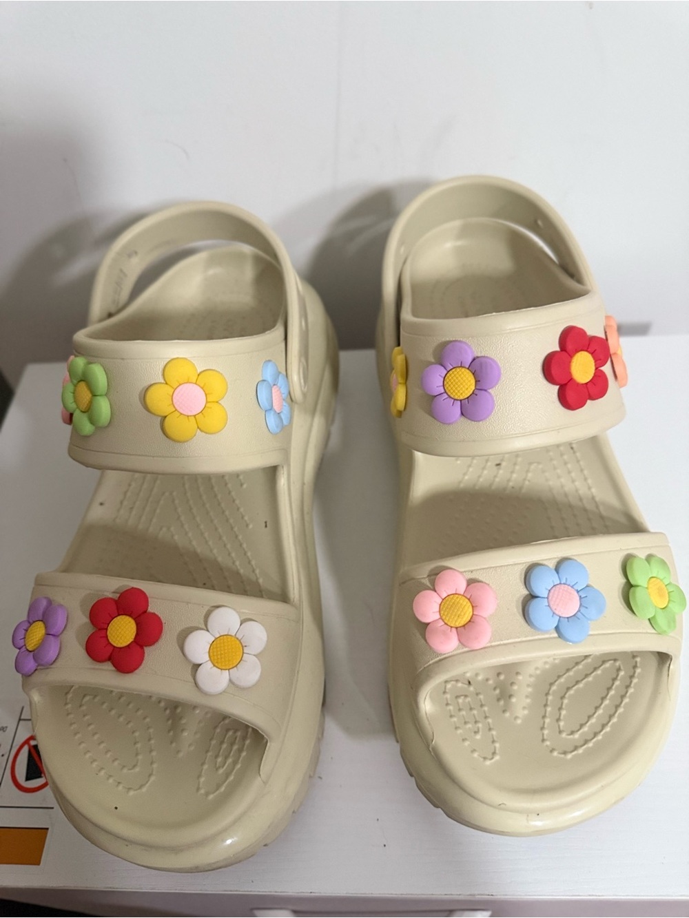 CROCS Cream Floral Charm Platform Sandals